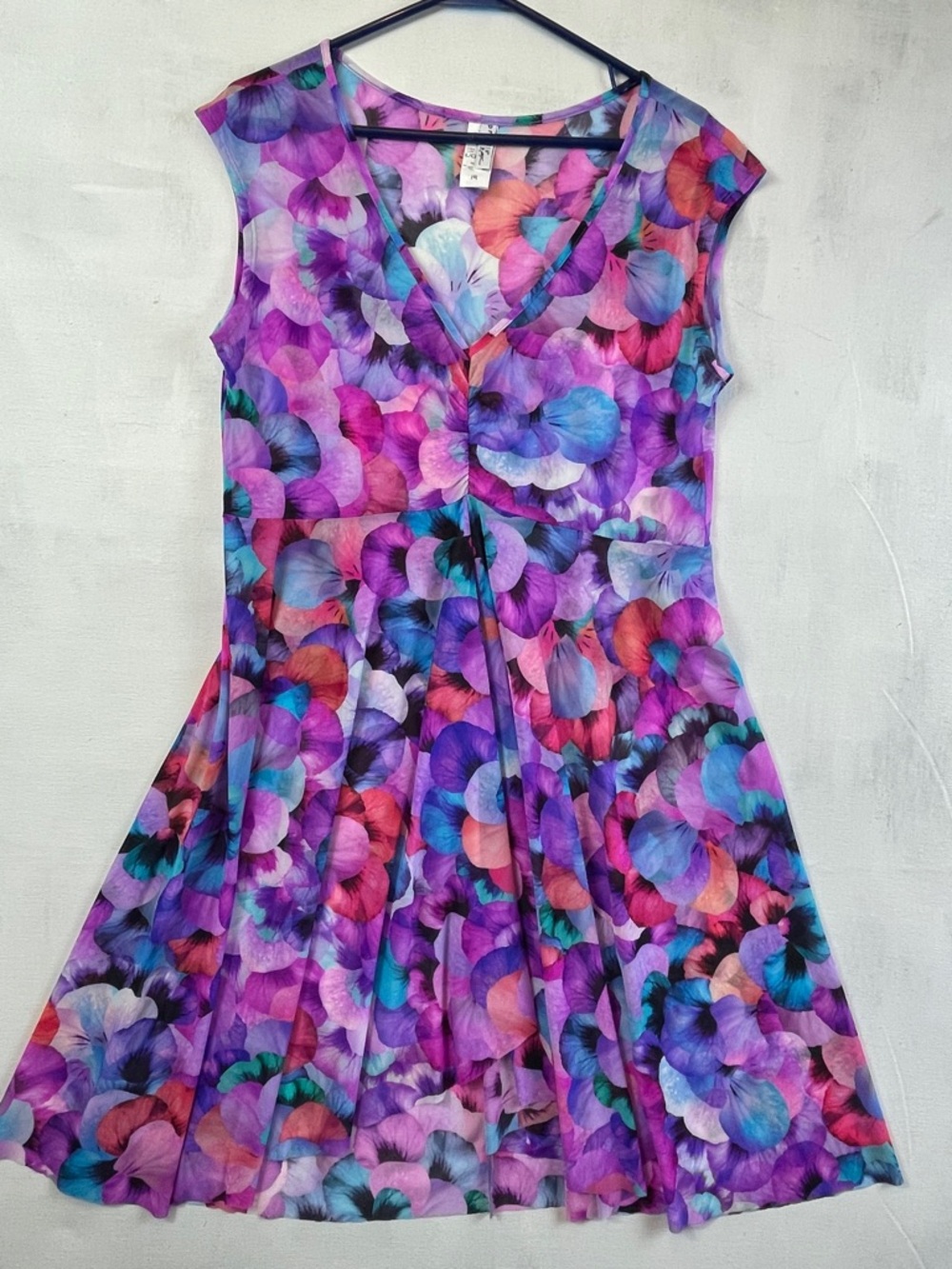 (L) Swim Coverup: Profile by Gottex